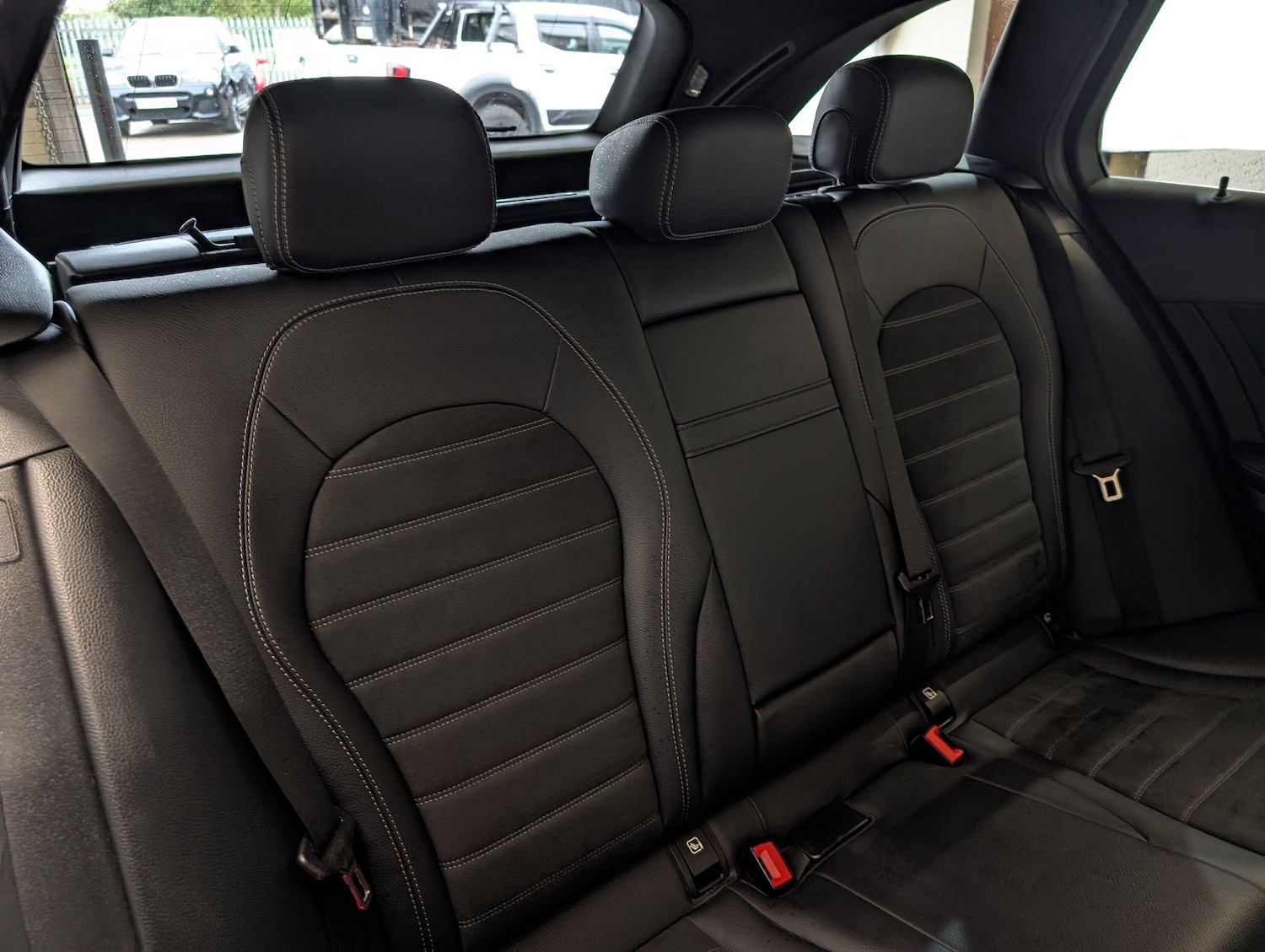 Used Mercedes-Benz C Class 2019 for sale - 76349586: Photo 32