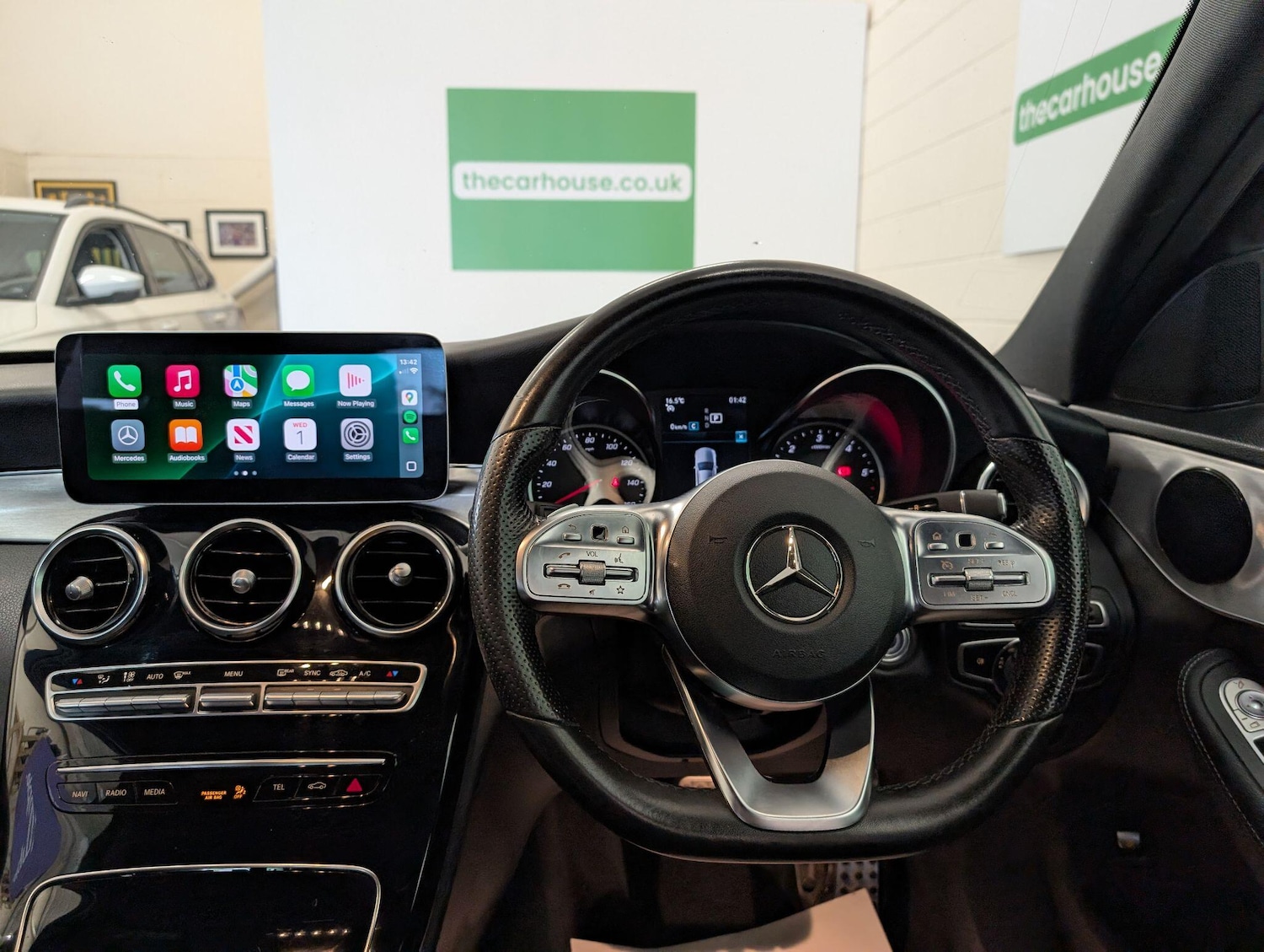 Used Mercedes-Benz C Class 2019 for sale - 76349586: Photo 54