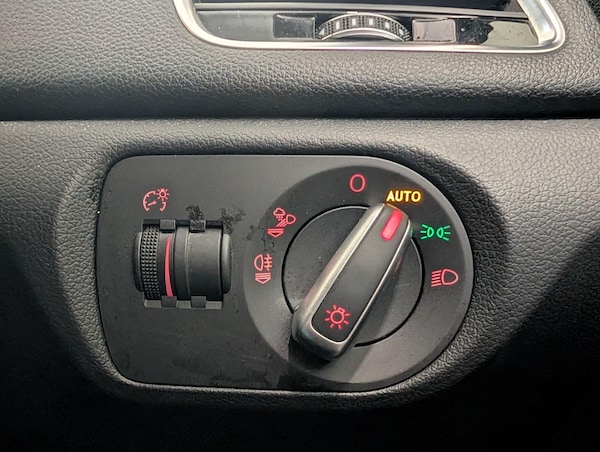 Used Audi Q3 2015 for sale - 76239107: Photo 31