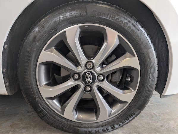 Used Hyundai i10 2016 for sale - 75519954: Photo 33