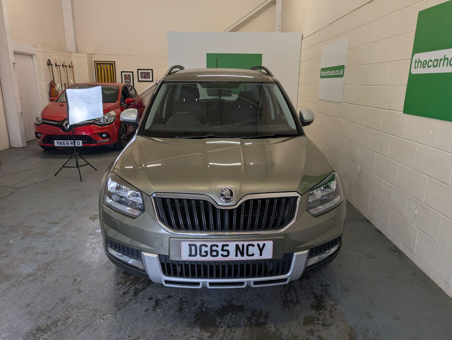 Used Skoda Yeti 2015 for sale - 77550302: Photo 2