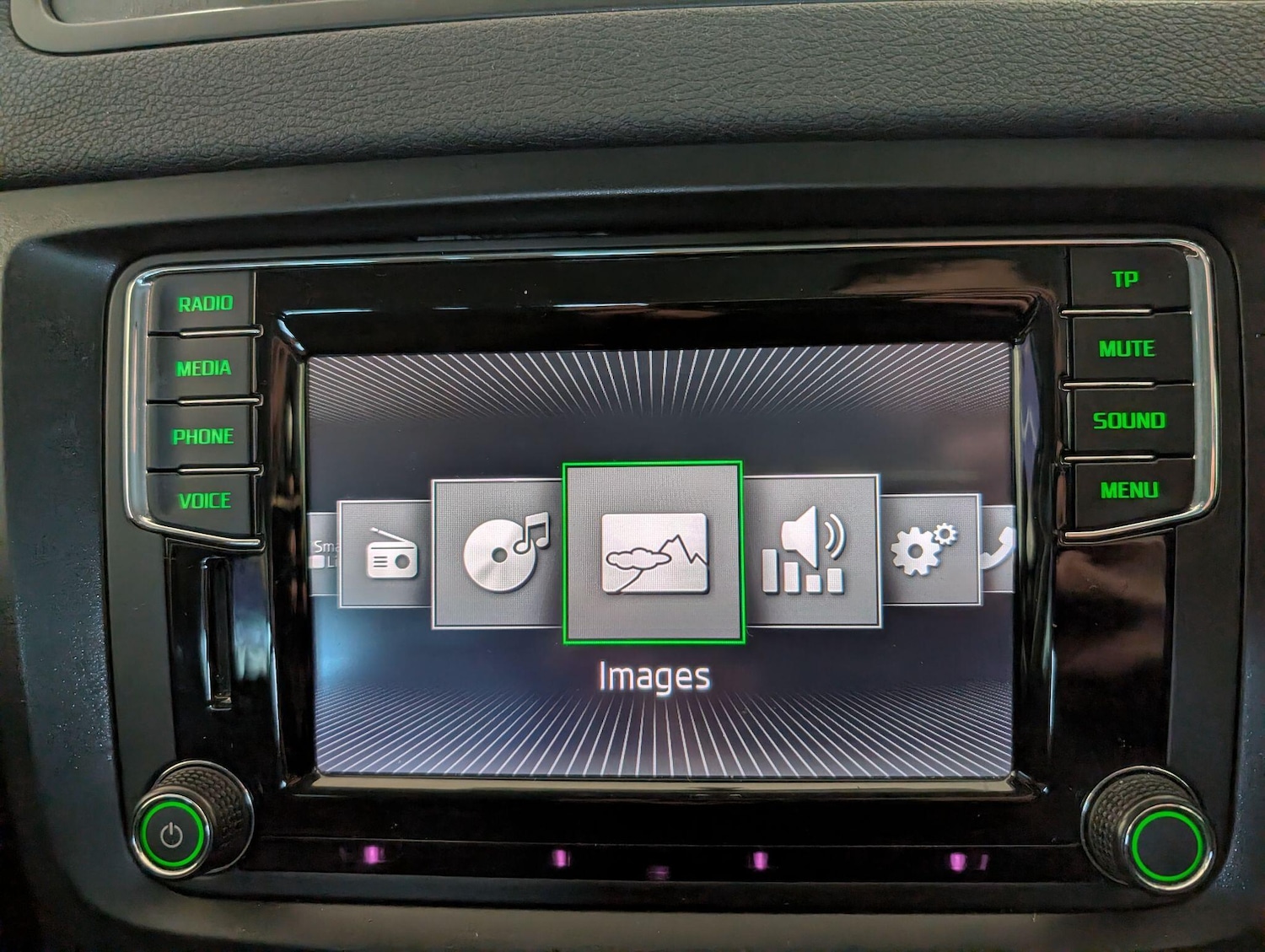 Used Skoda Yeti 2015 for sale - 77550302: Photo 36