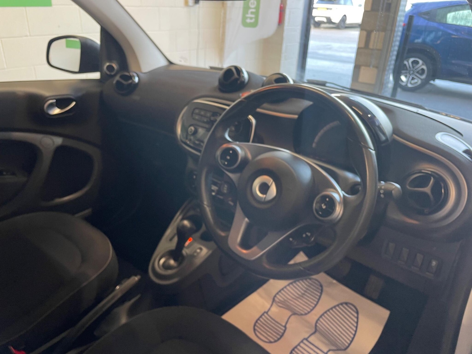 Used smart fortwo 2017 for sale - 77351464: Photo 12