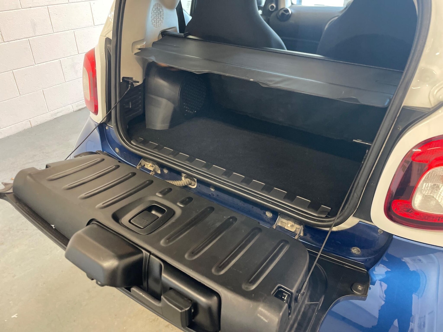 Used smart fortwo 2017 for sale - 77351464: Photo 25