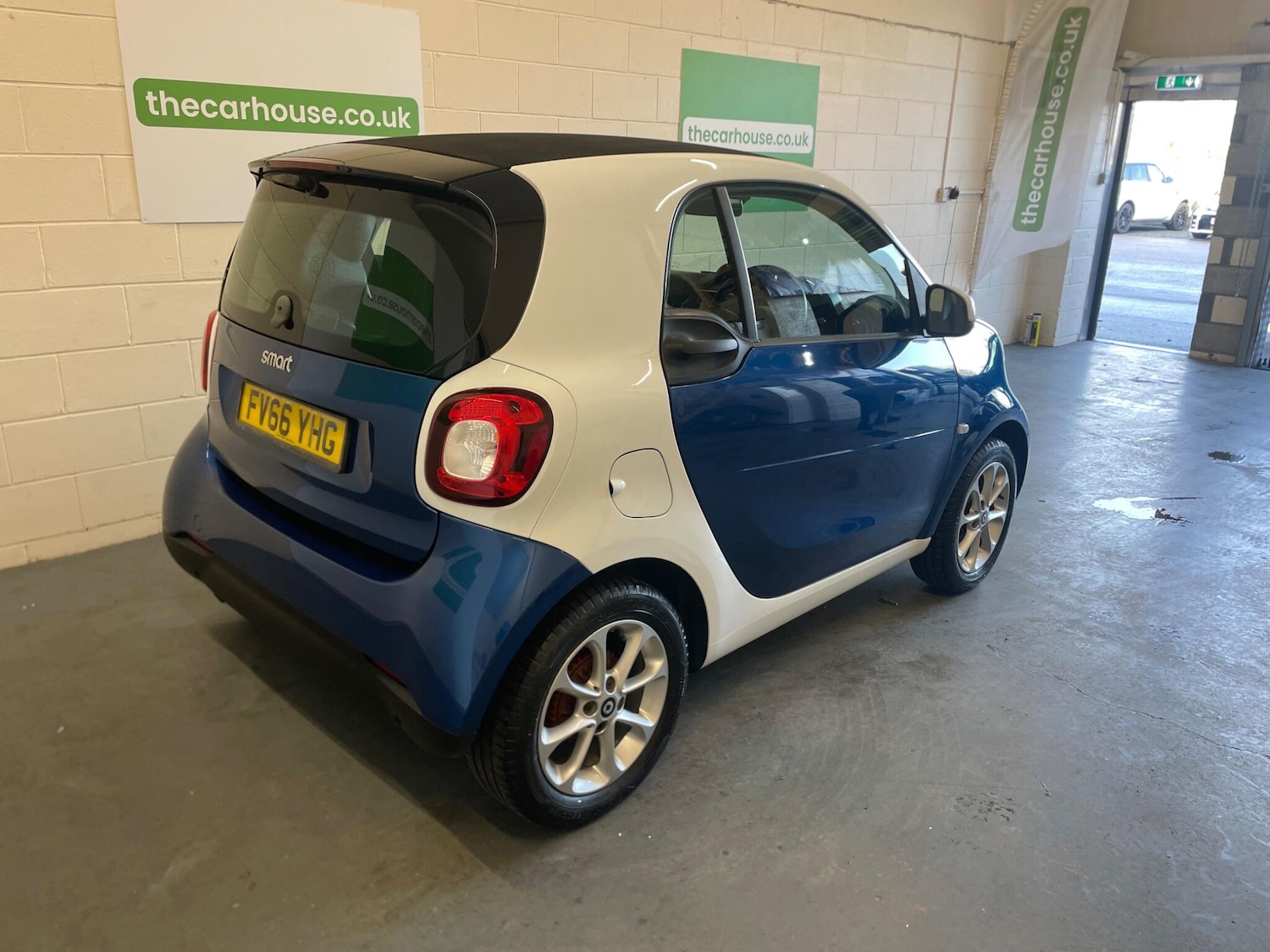 Used smart fortwo 2017 for sale - 77351464: Photo 3