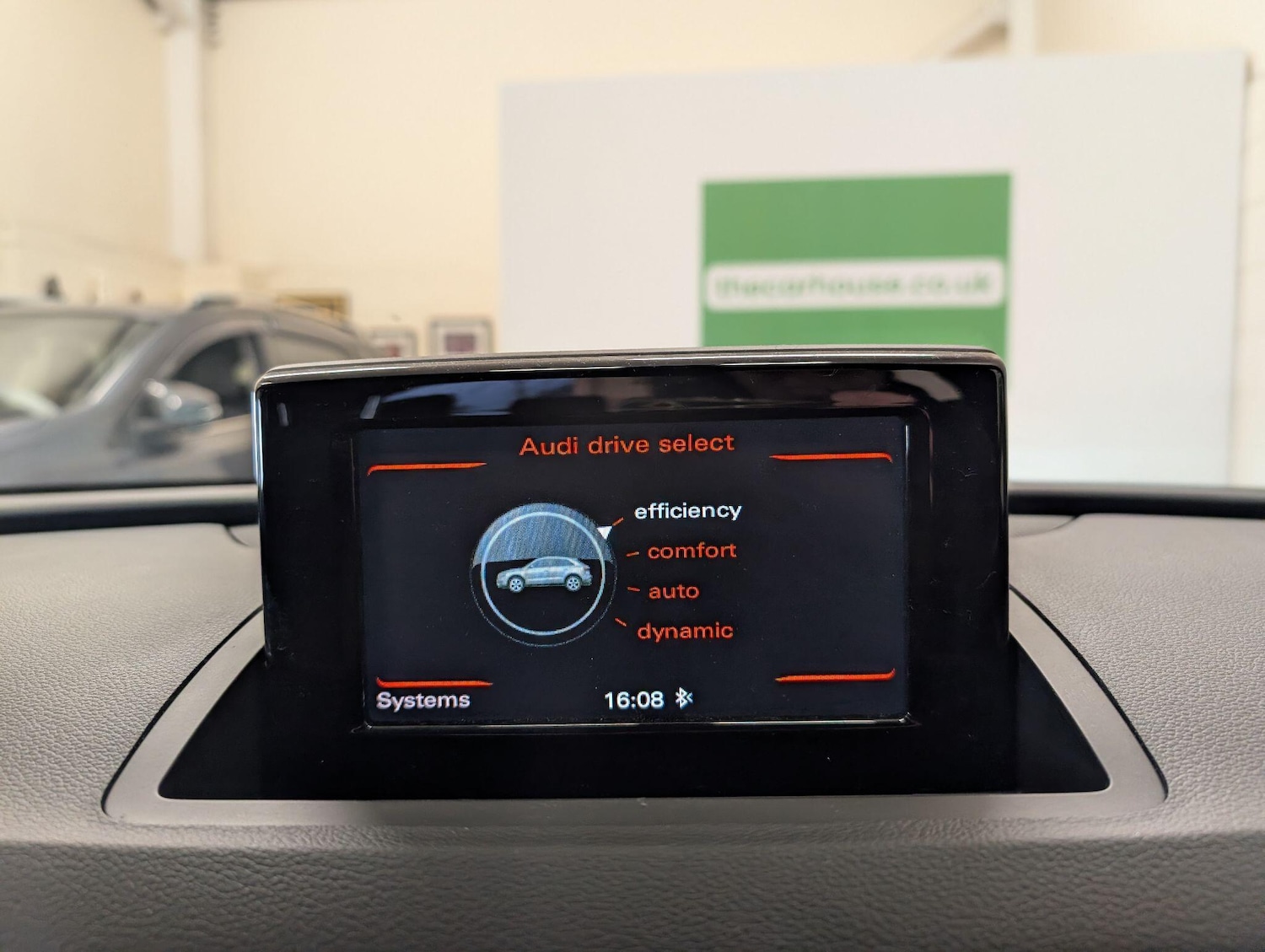 Used Audi Q3 2018 for sale - 76991569: Photo 43