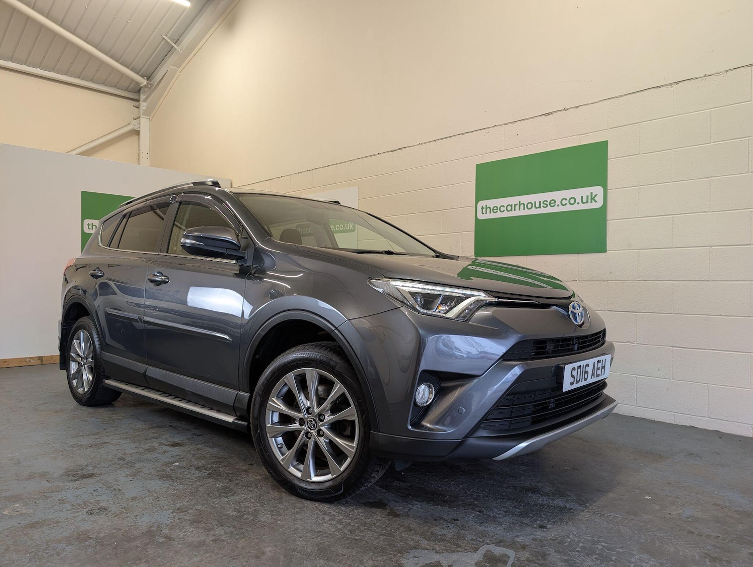 Used Toyota RAV4 2016 for sale - 76597034: Photo 10