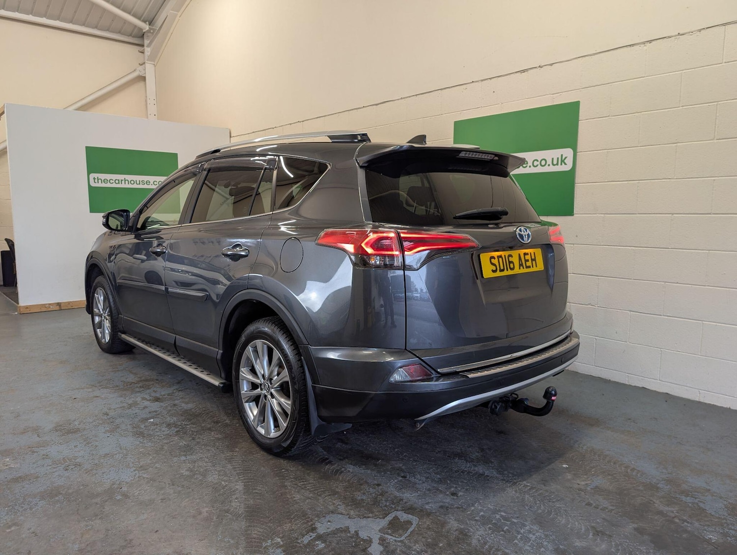 Used Toyota RAV4 2016 for sale - 76597034: Photo 15