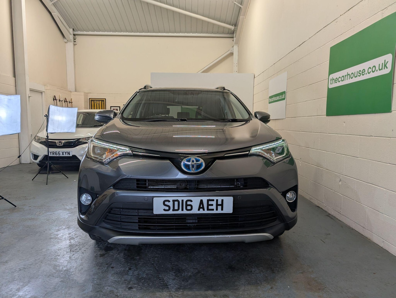 Used Toyota RAV4 2016 for sale - 76597034: Photo 3