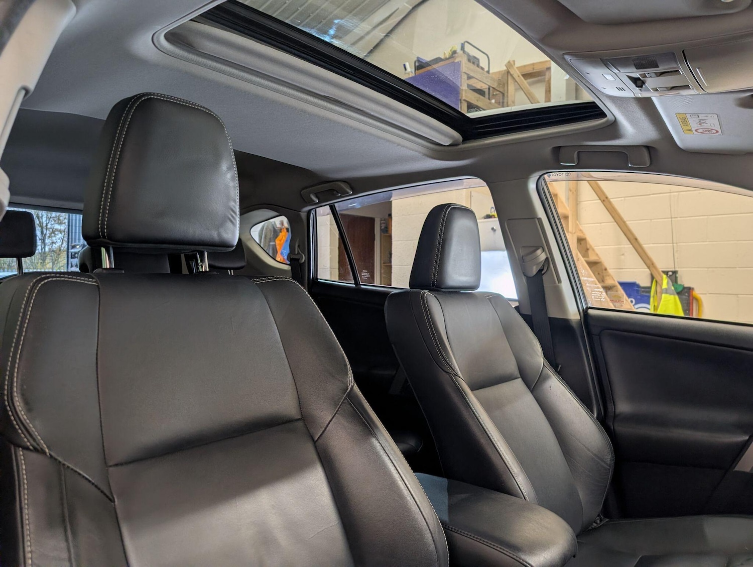 Used Toyota RAV4 2016 for sale - 76597034: Photo 30