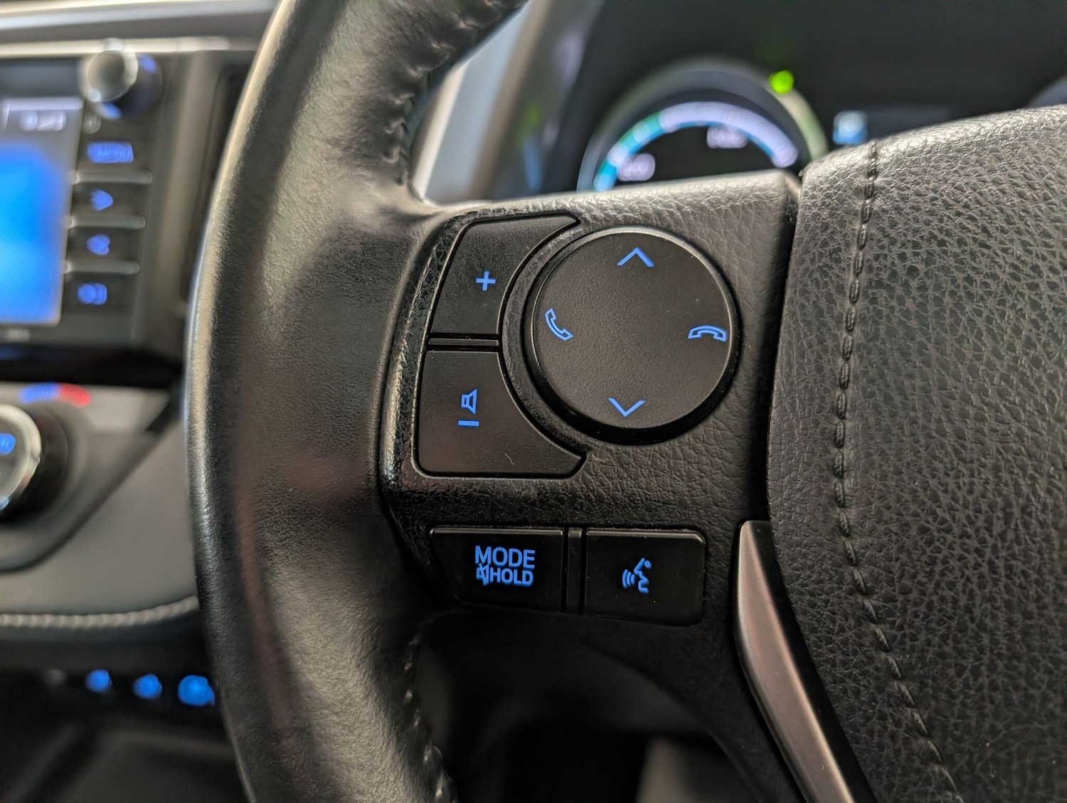 Used Toyota RAV4 2016 for sale - 76597034: Photo 34