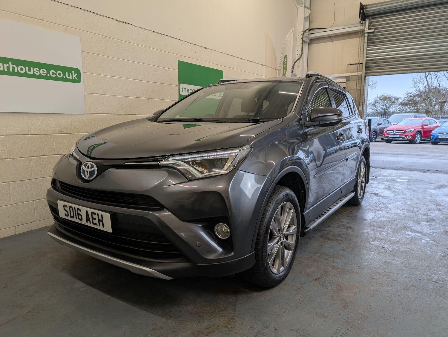 Used Toyota RAV4 2016 for sale - 76597034: Photo 4