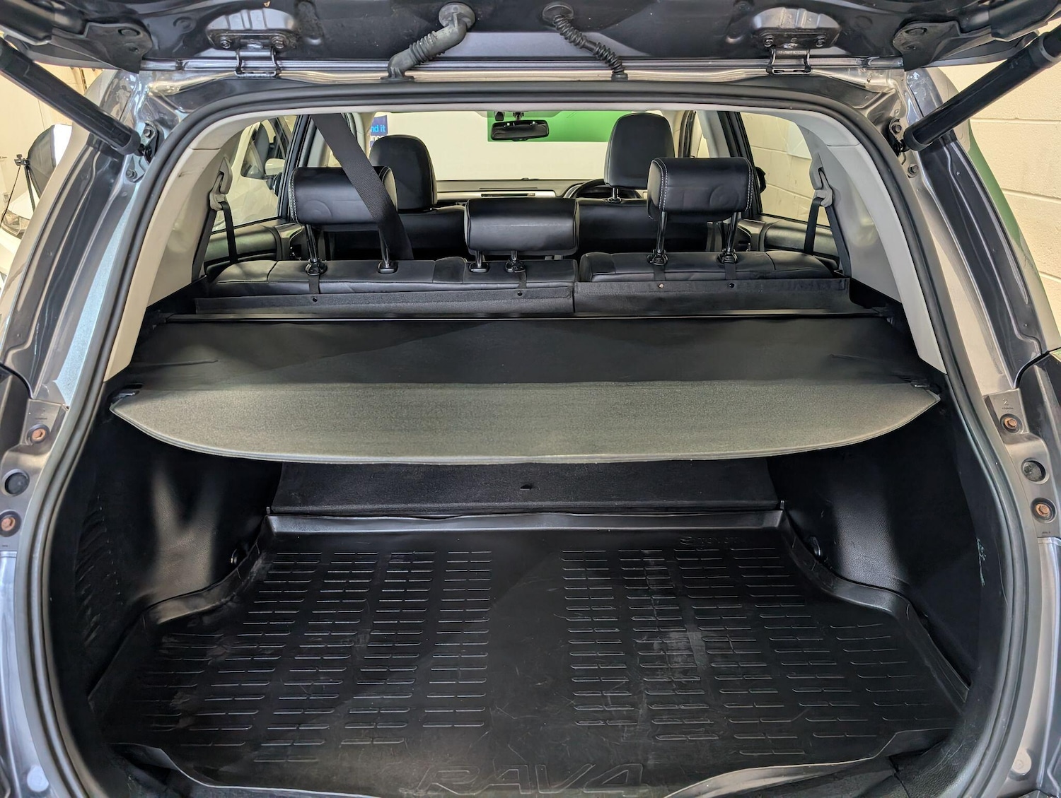 Used Toyota RAV4 2016 for sale - 76597034: Photo 49