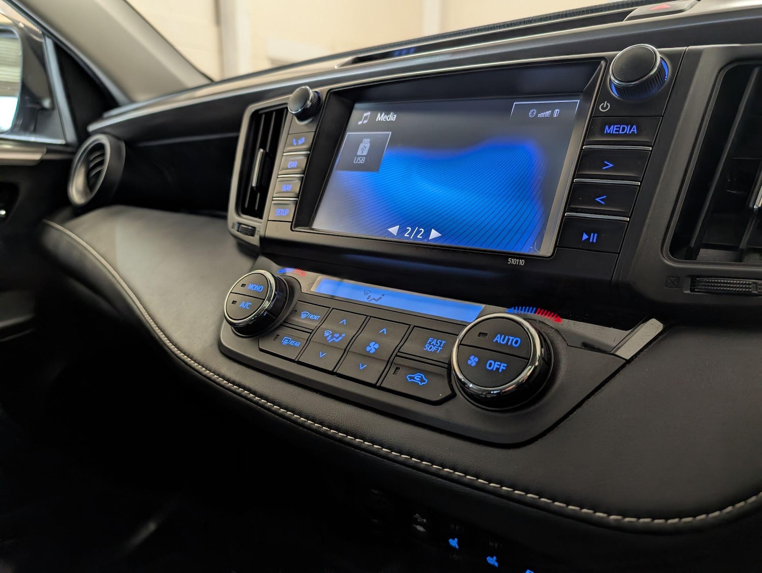 Used Toyota RAV4 2016 for sale - 76597034: Photo 59