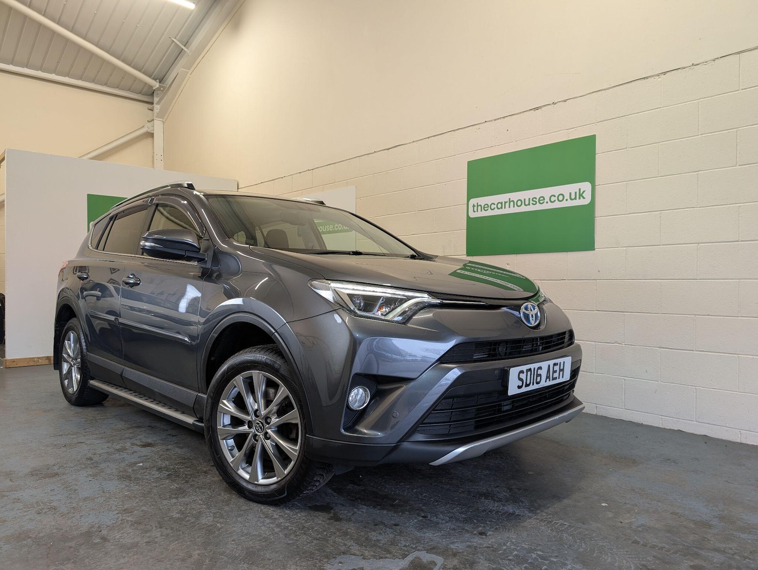 Used Toyota RAV4 2016 for sale - 76597034: Photo 8