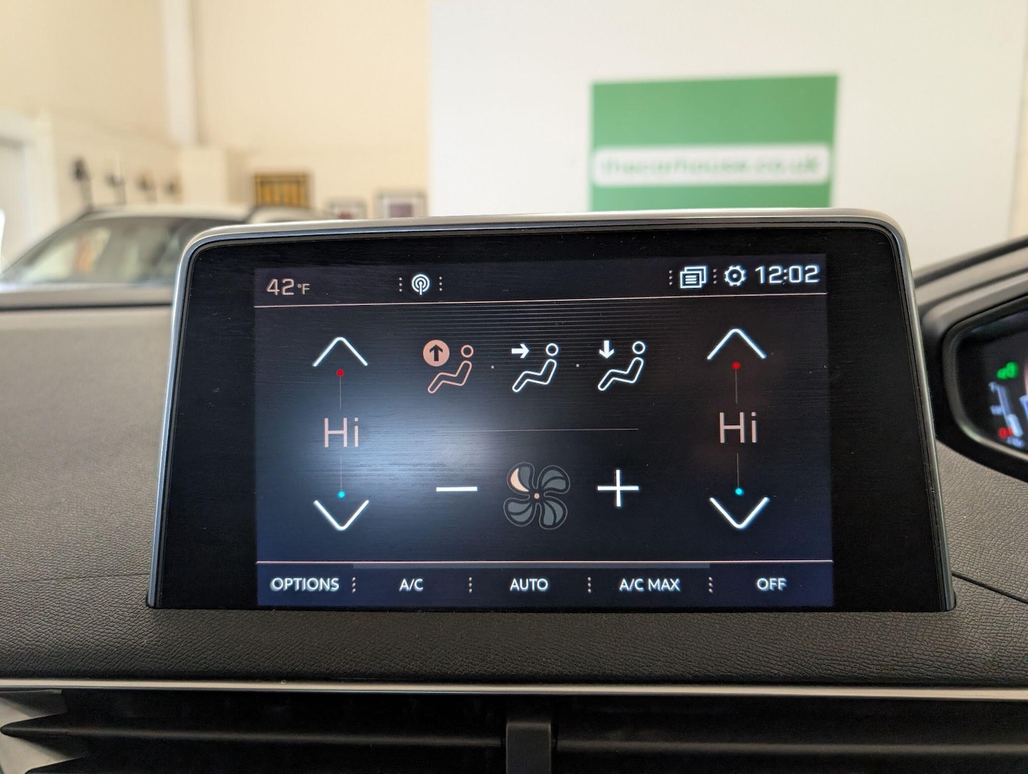 Used Peugeot 3008 2019 for sale - 77132067: Photo 32