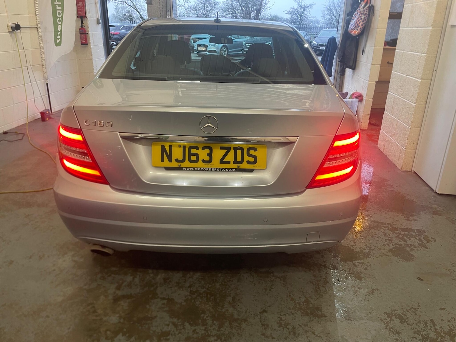 Used Mercedes-Benz C Class 2013 for sale - 77387622: Photo 11