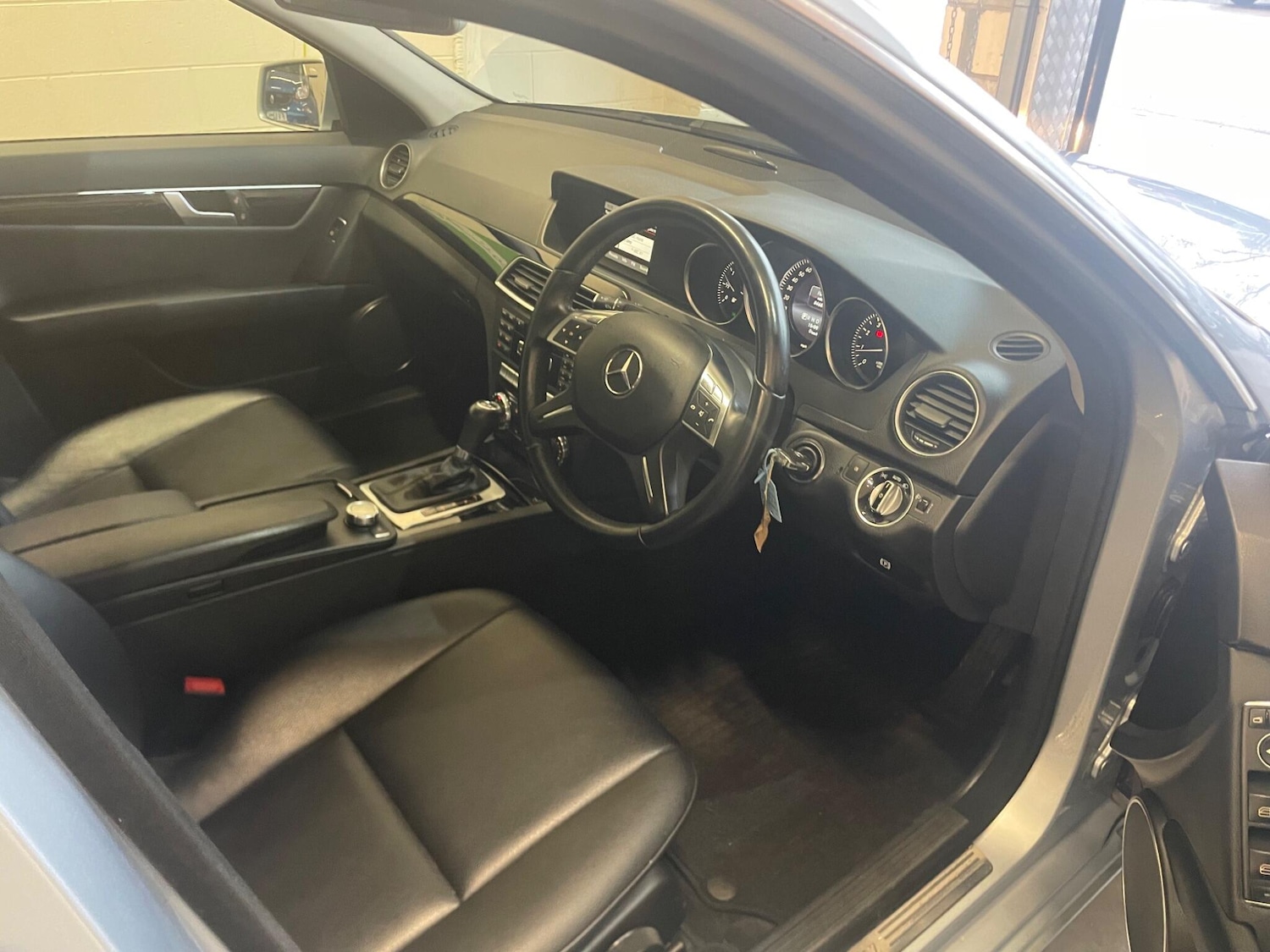 Used Mercedes-Benz C Class 2013 for sale - 77387622: Photo 17