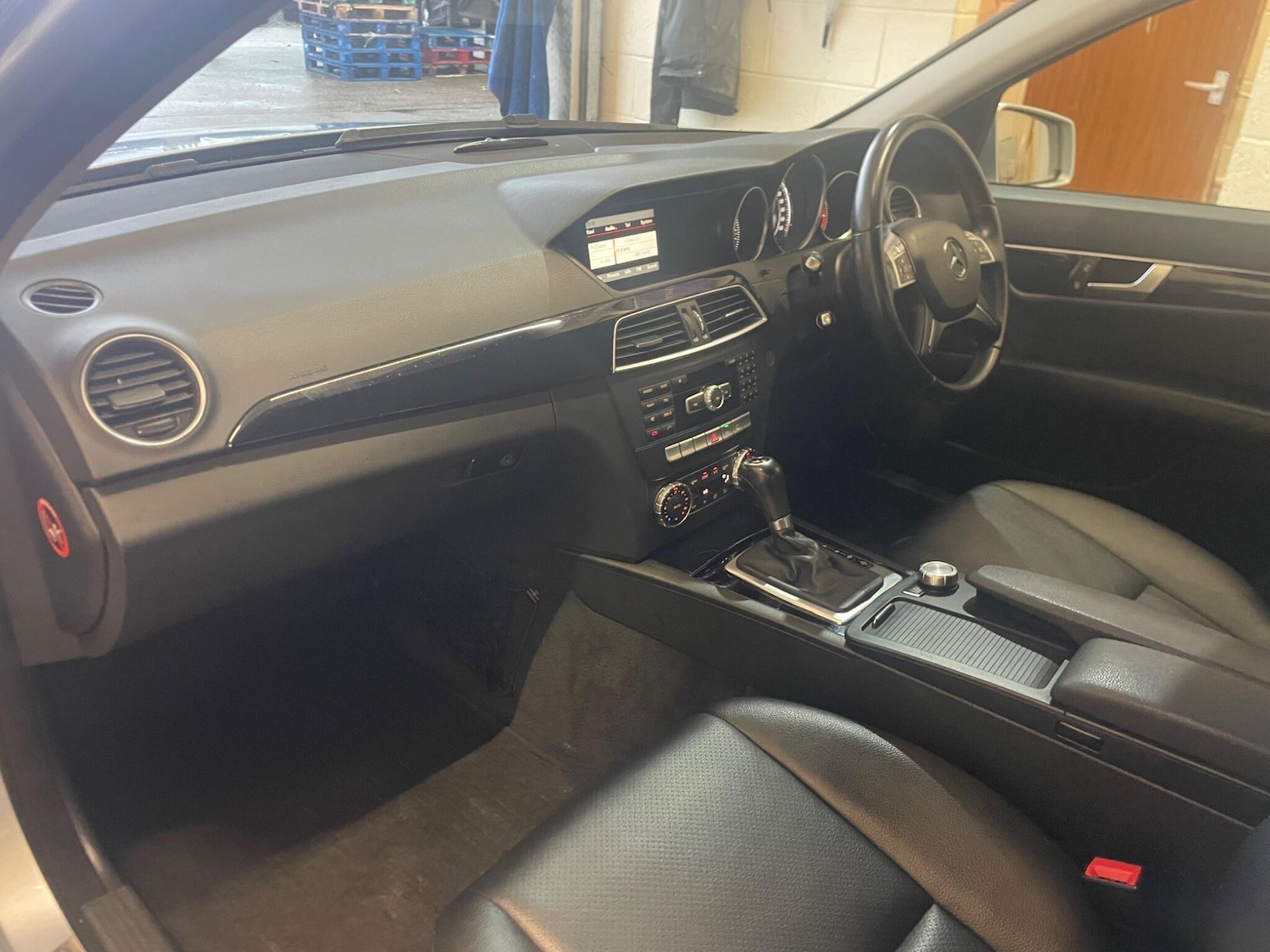 Used Mercedes-Benz C Class 2013 for sale - 77387622: Photo 26