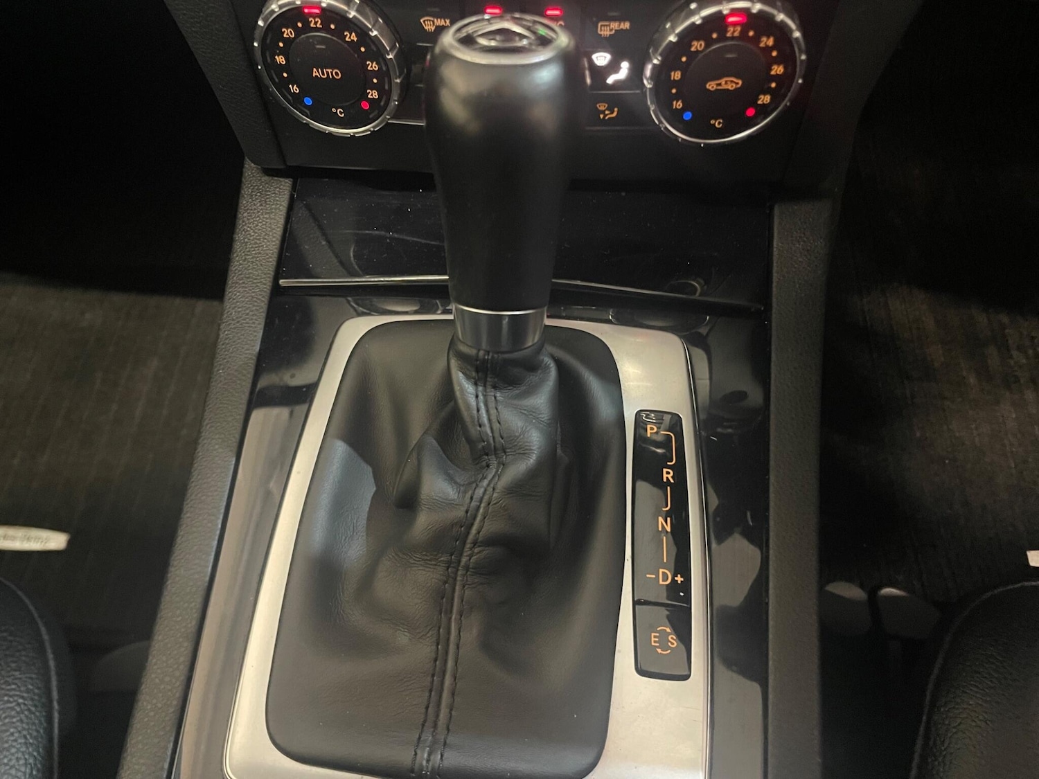 Used Mercedes-Benz C Class 2013 for sale - 77387622: Photo 31