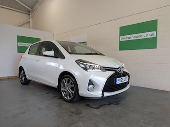 Used Toyota Yaris 2015 for sale - 75838124: Photo