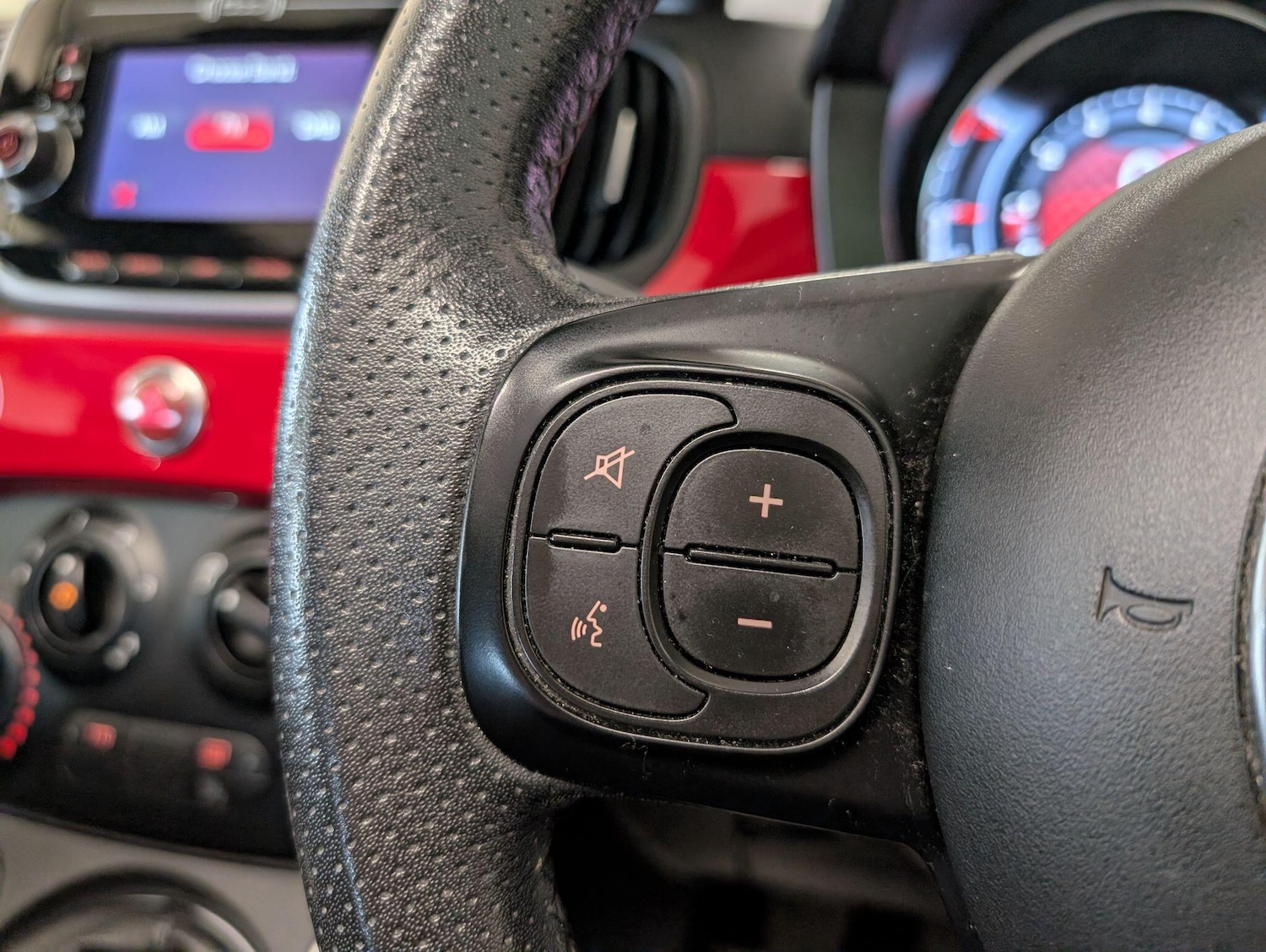 Used Abarth 595 2018 for sale - 76991638: Photo 34