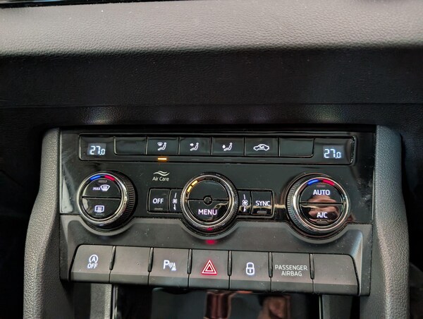 Used Skoda Karoq 2019 for sale - 75990030: Photo 37