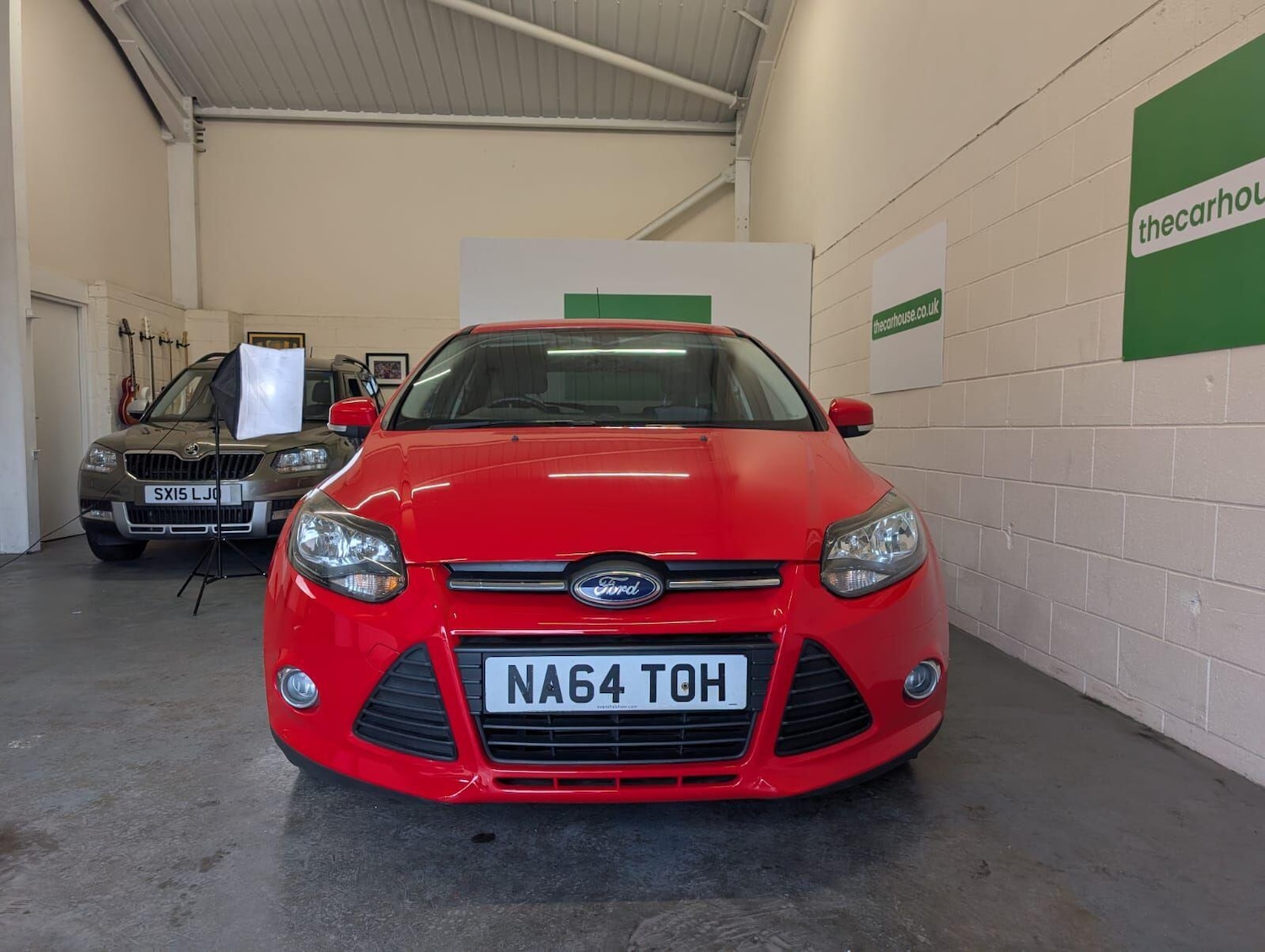 Used Ford Focus 2014 for sale - 76832204: Photo 2