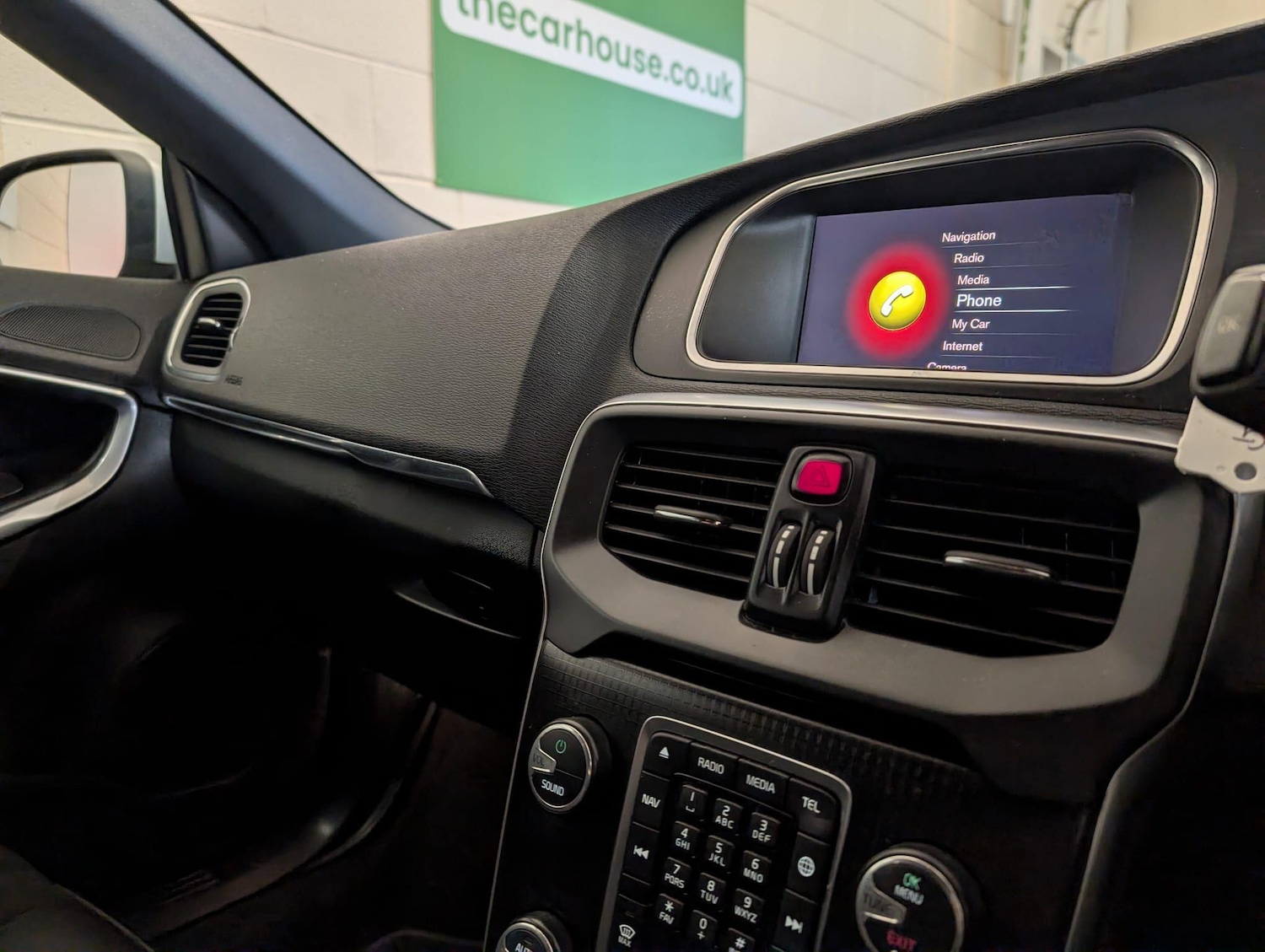 Used Volvo V40 2019 for sale - 76801966: Photo 21