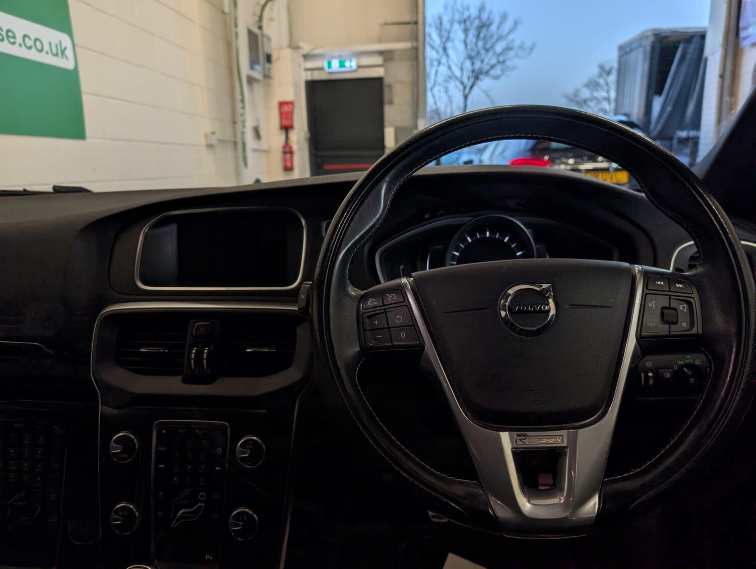 Used Volvo V40 2019 for sale - 76801966: Photo 42