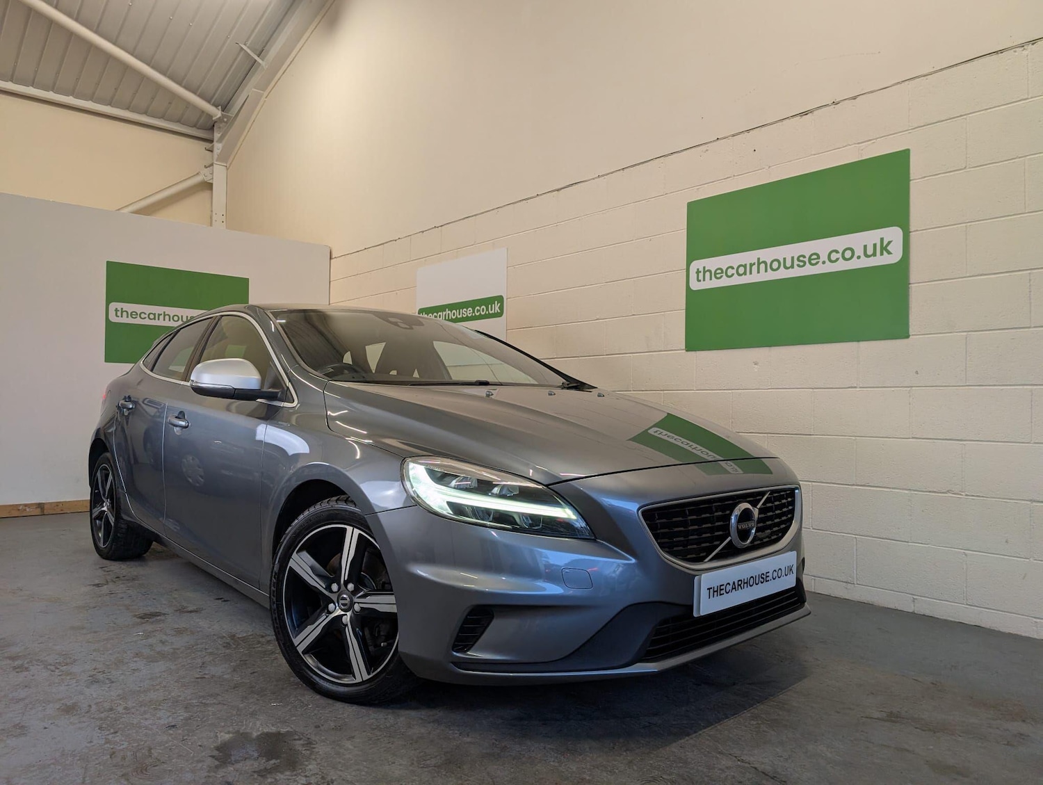 Used Volvo V40 2019 for sale - 76801966: Photo 6