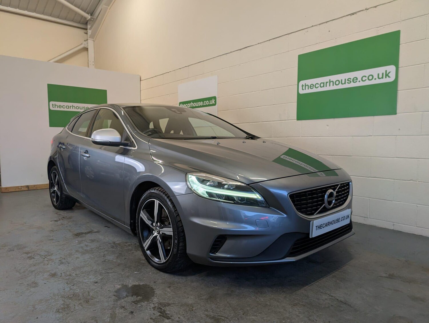 Used Volvo V40 2019 for sale - 76801966: Photo 8