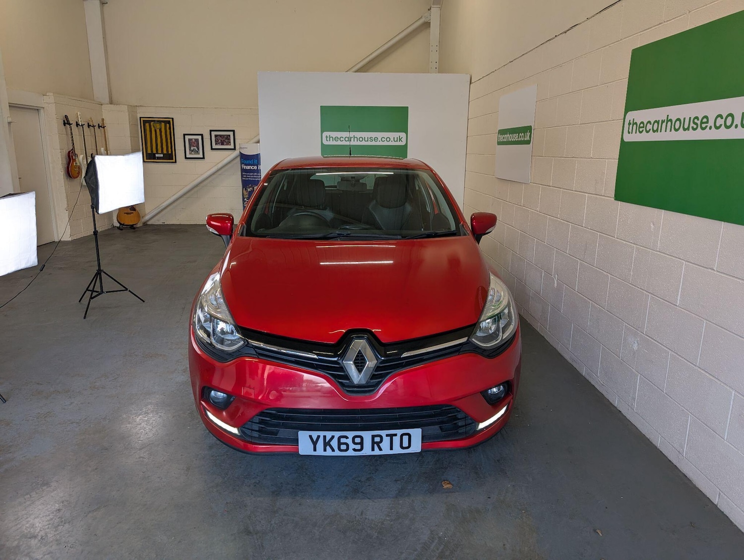 Used Renault Clio 2019 for sale - 76989262: Photo 12