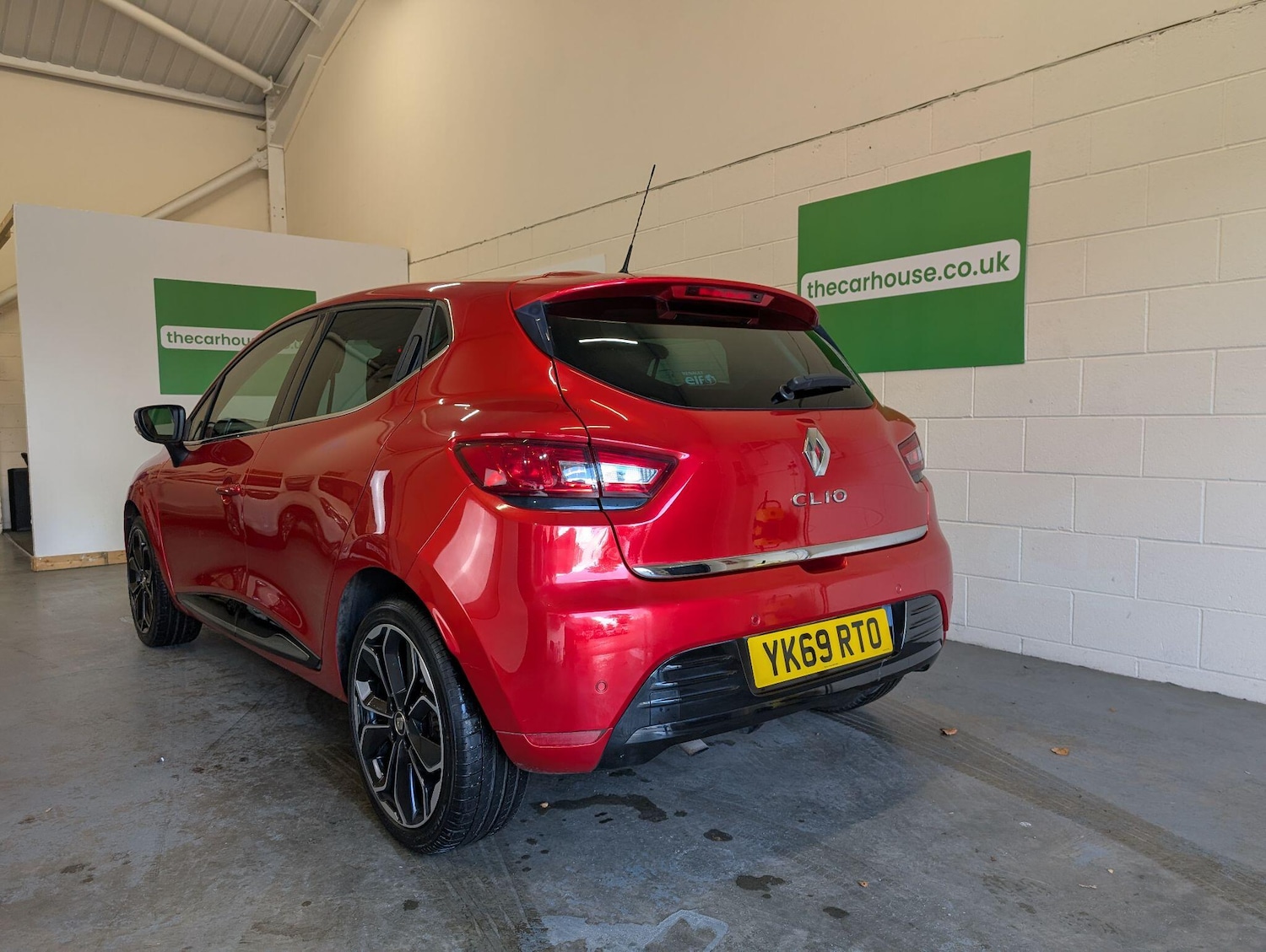 Used Renault Clio 2019 for sale - 76989262: Photo 16