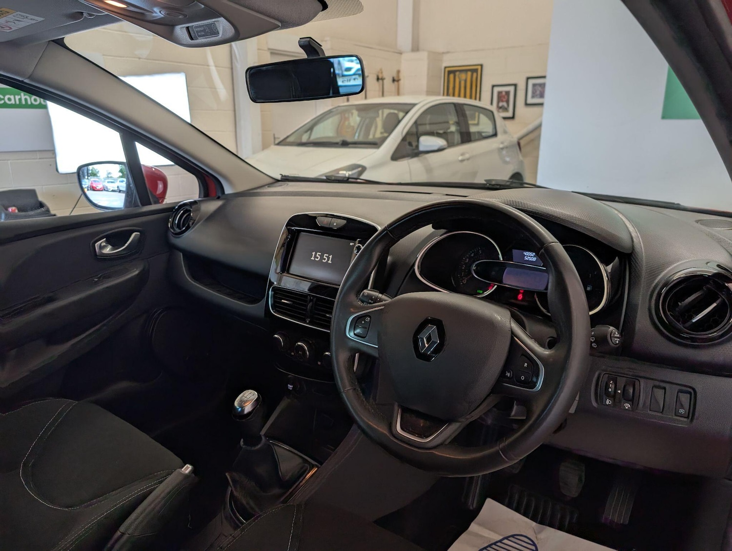Used Renault Clio 2019 for sale - 76989262: Photo 23