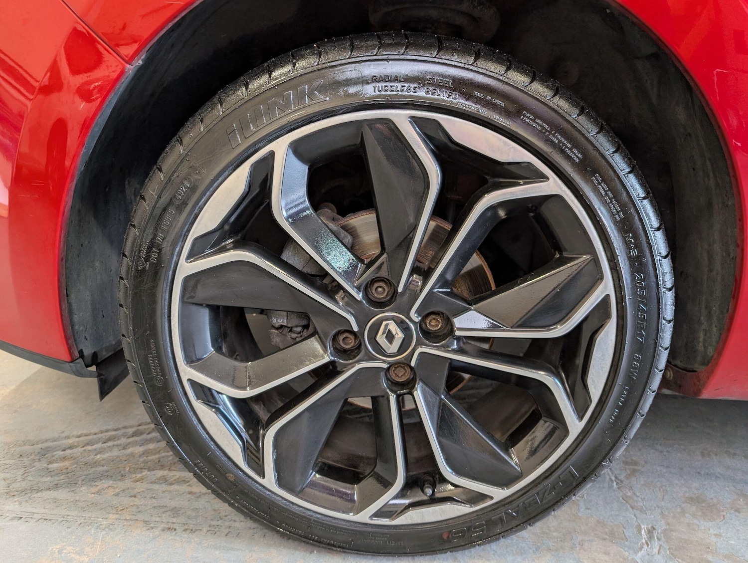 Used Renault Clio 2019 for sale - 76989262: Photo 34