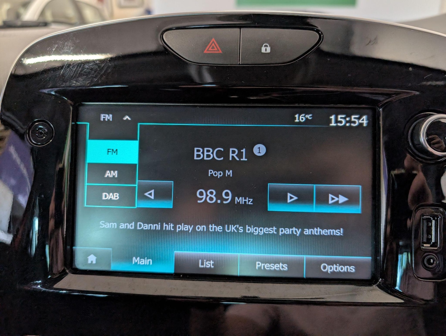 Used Renault Clio 2019 for sale - 76989262: Photo 39