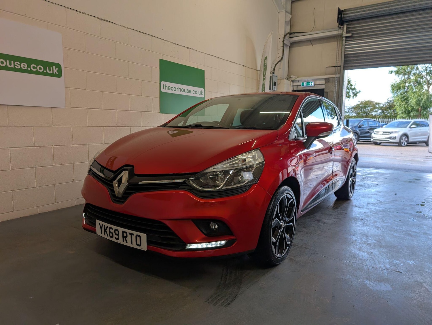 Used Renault Clio 2019 for sale - 76989262: Photo 4