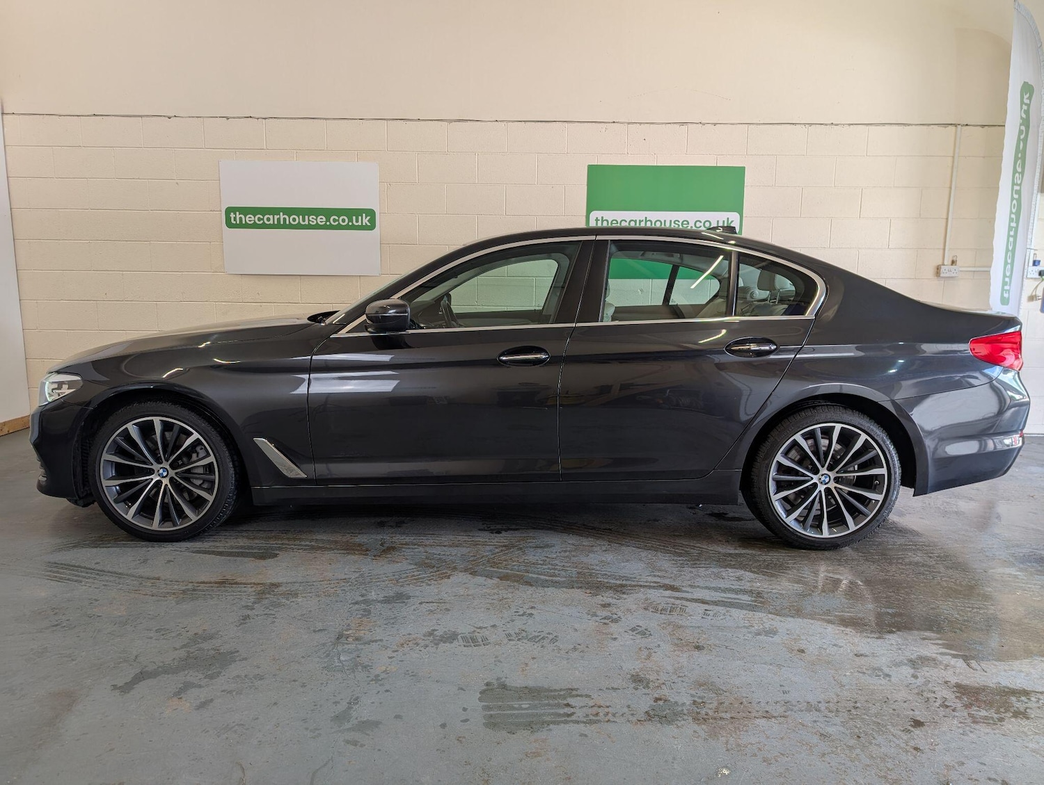 Used BMW 5 Series 2017 for sale - 76597067: Photo 16