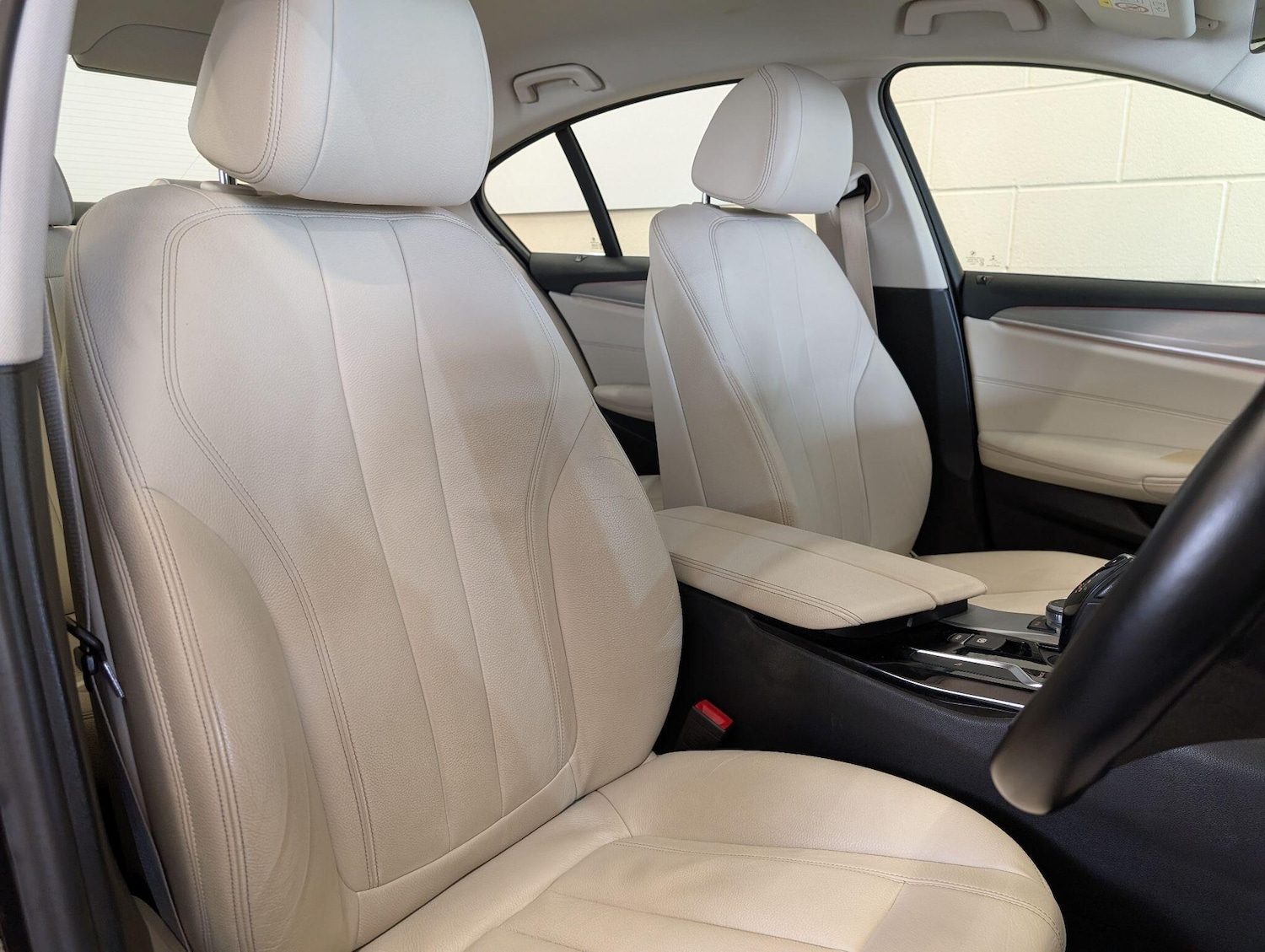 Used BMW 5 Series 2017 for sale - 76597067: Photo 32