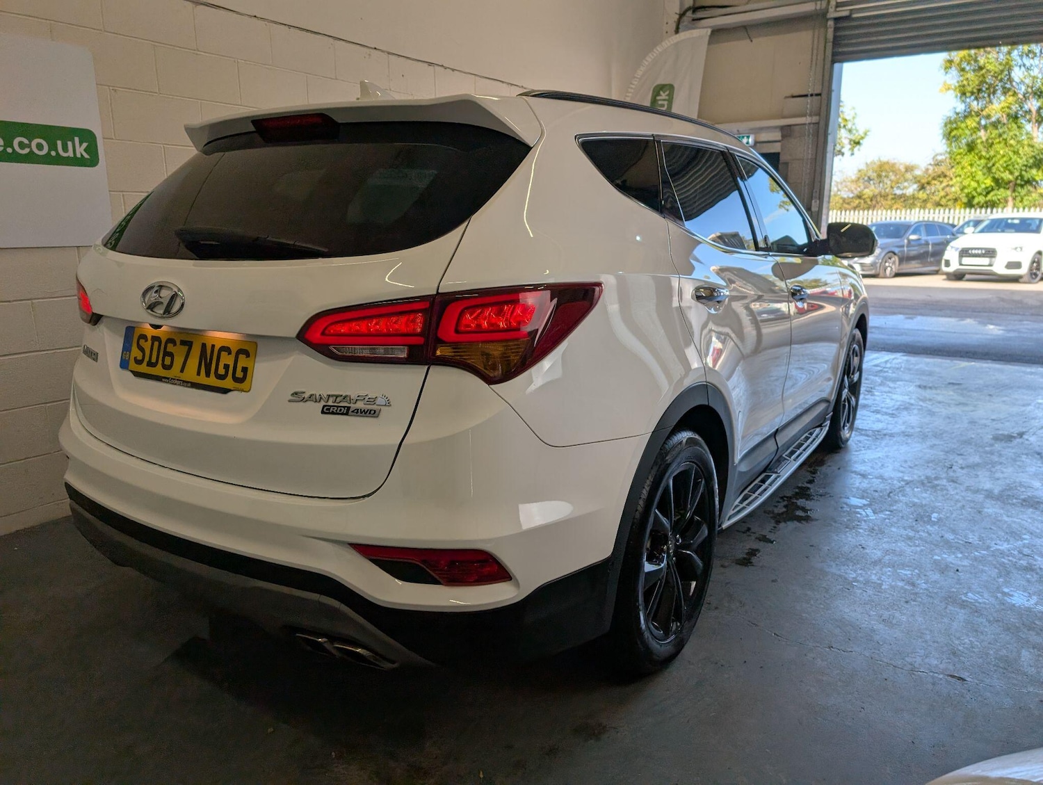 Used Hyundai Santa Fe 2017 for sale - 76990299: Photo 21