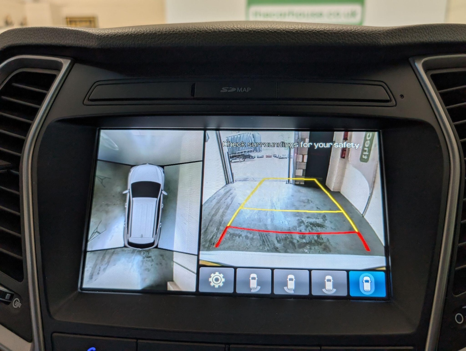 Used Hyundai Santa Fe 2017 for sale - 76990299: Photo 41