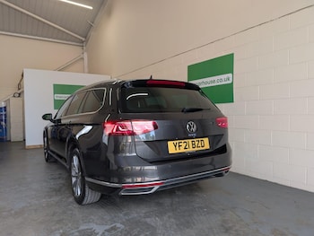 Used Volkswagen Passat 2021 for sale - 75247431: Photo