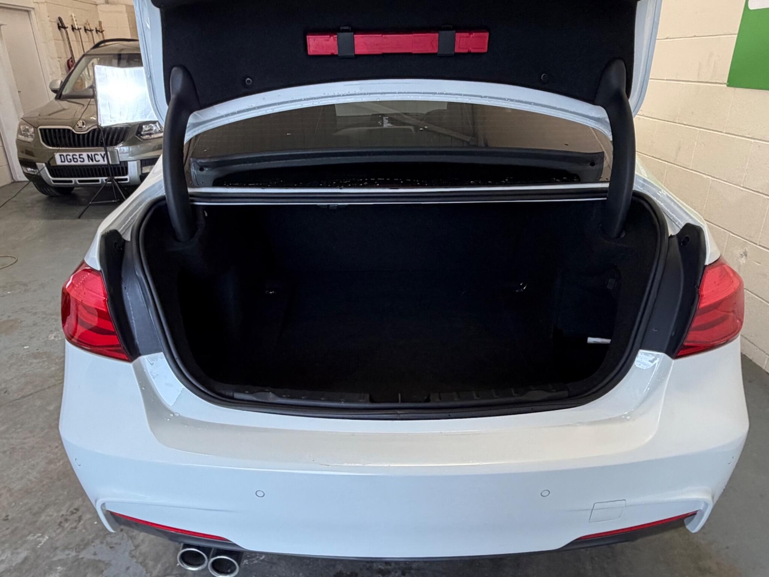 Used BMW 3 Series 2015 for sale - 77704716: Photo 48