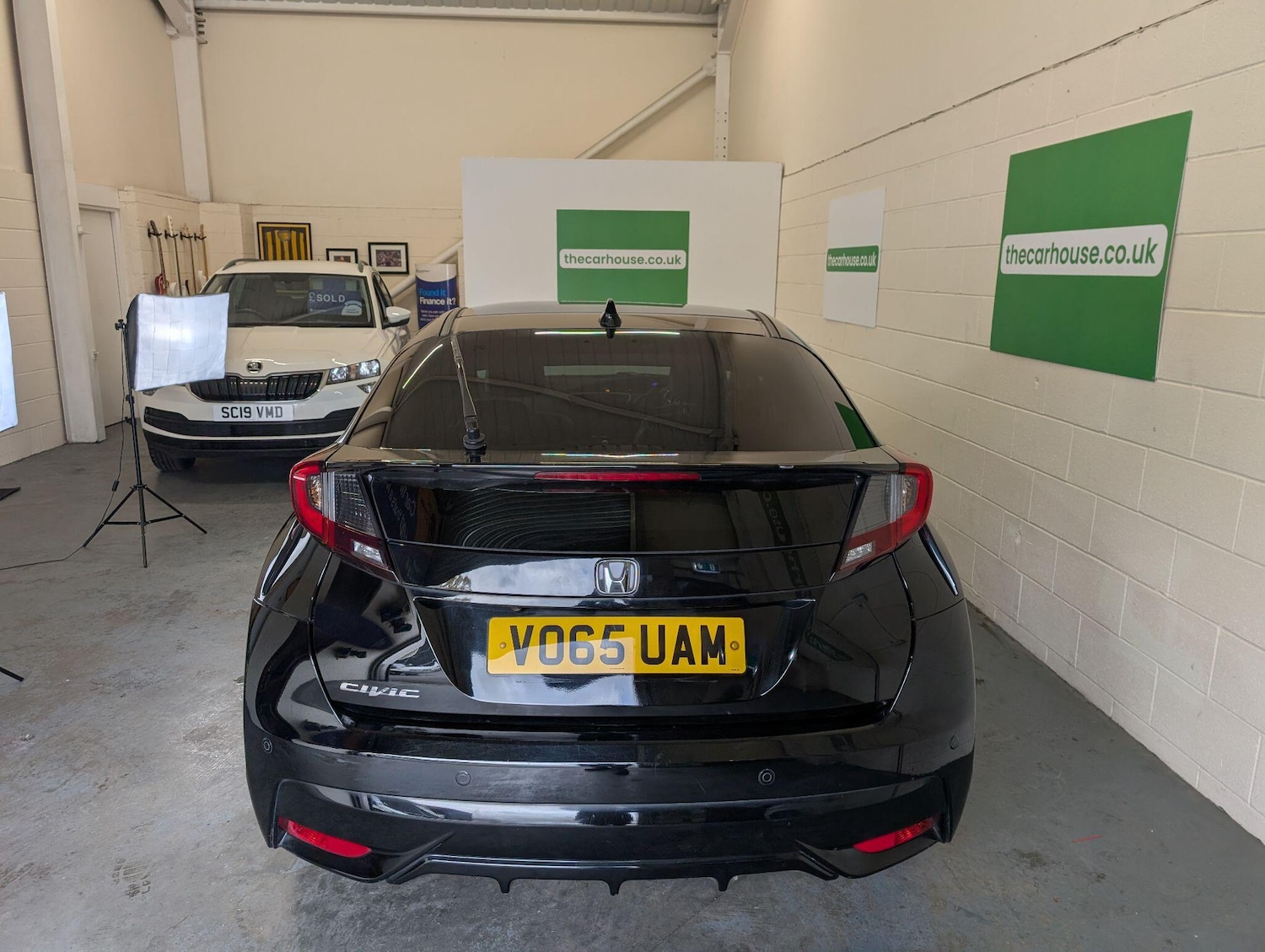 Used Honda Civic 2015 for sale - 76457832: Photo 17