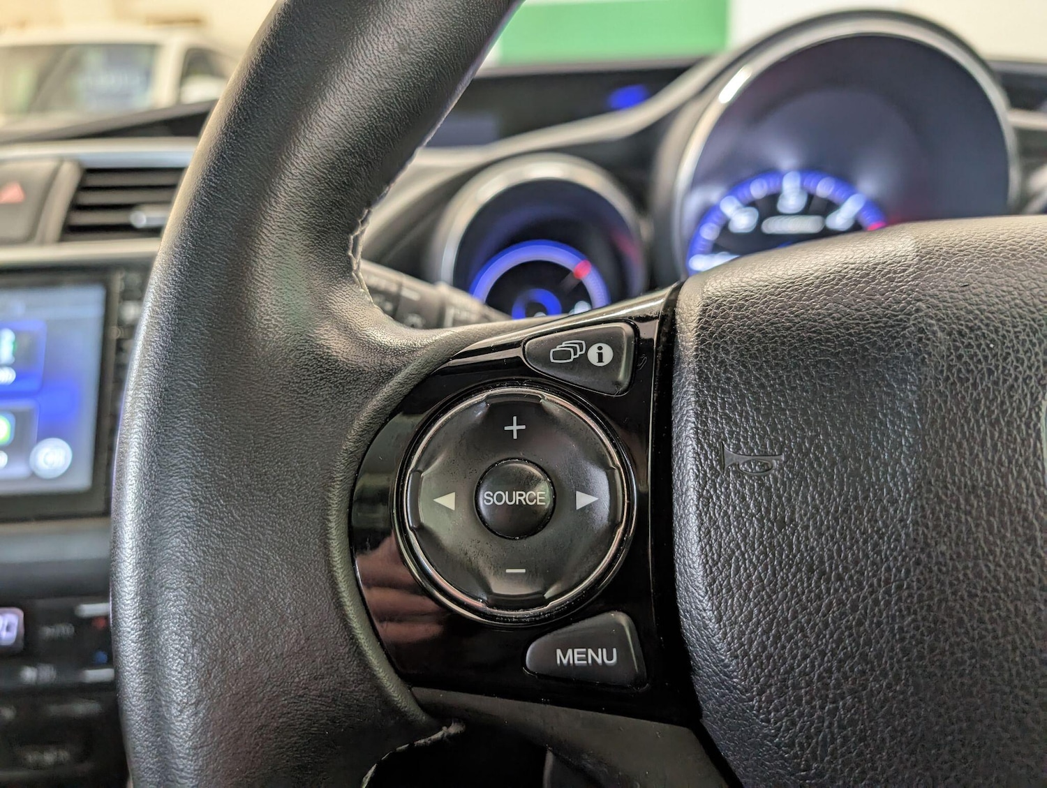 Used Honda Civic 2015 for sale - 76457832: Photo 31