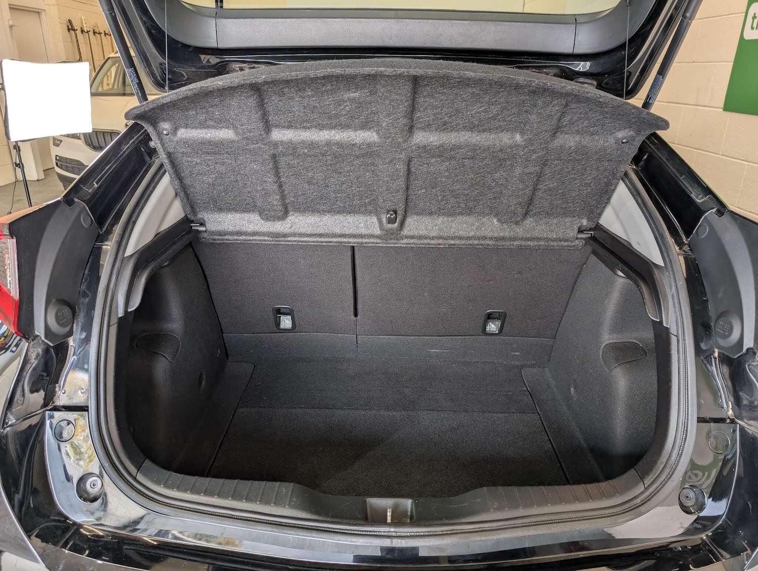 Used Honda Civic 2015 for sale - 76457832: Photo 47