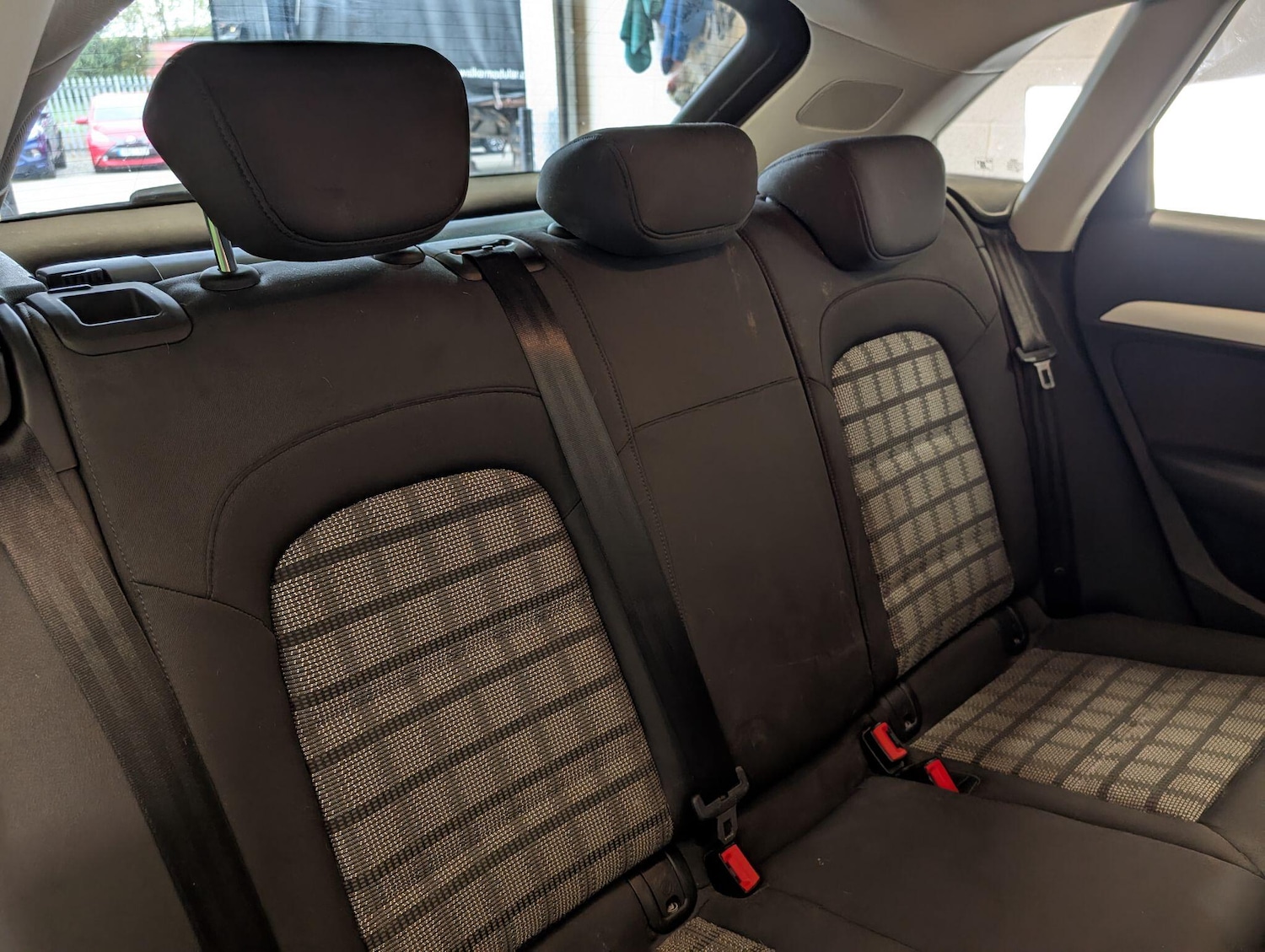 Used Audi Q3 2015 for sale - 76408634: Photo 28