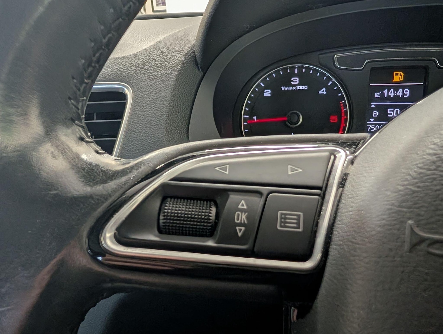 Used Audi Q3 2015 for sale - 76408634: Photo 32