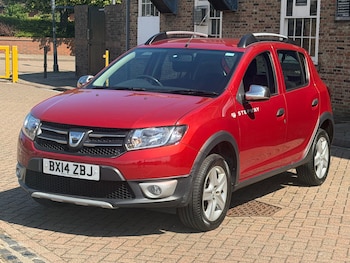 Used Dacia Sandero Stepway 2014 for sale - 79476483: Photo